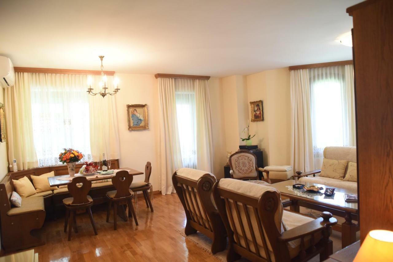 Apartmani Nik Lux Vrnjačka Banja エクステリア 写真